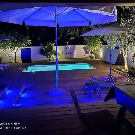 Maison Exotique Et Jacuzzi Option Activités Incluses